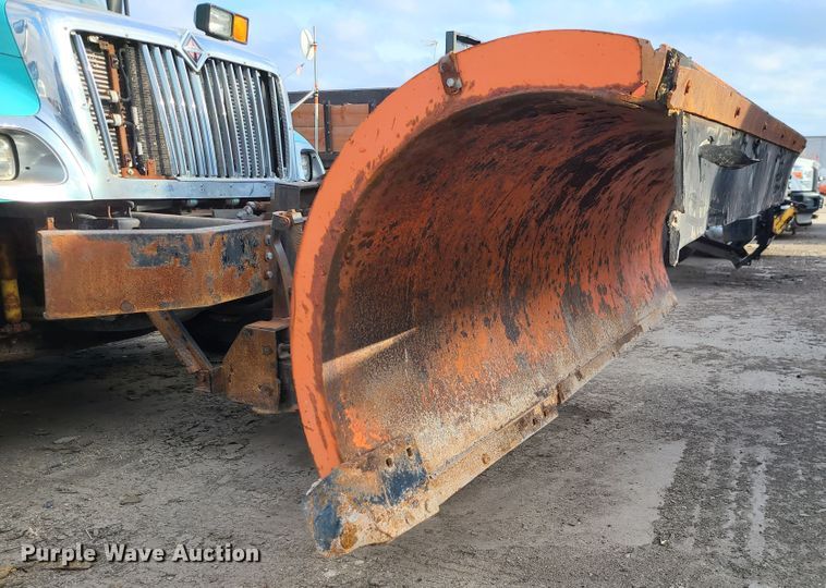 image for item DN2585 2007 International 7400  dump truck