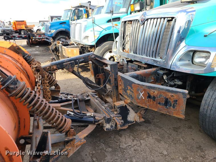 image for item DN2585 2007 International 7400  dump truck