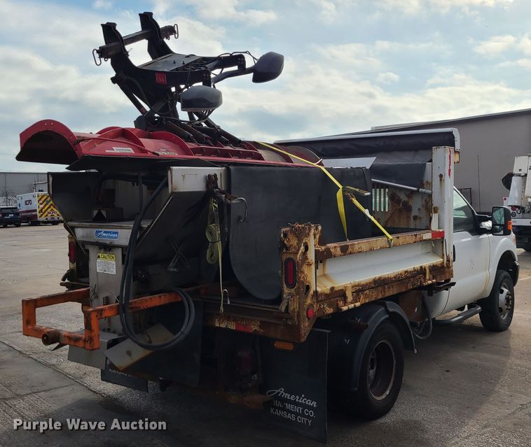 image for item DN2587 2011 Ford F350 Super Duty  dump bed pickup truck