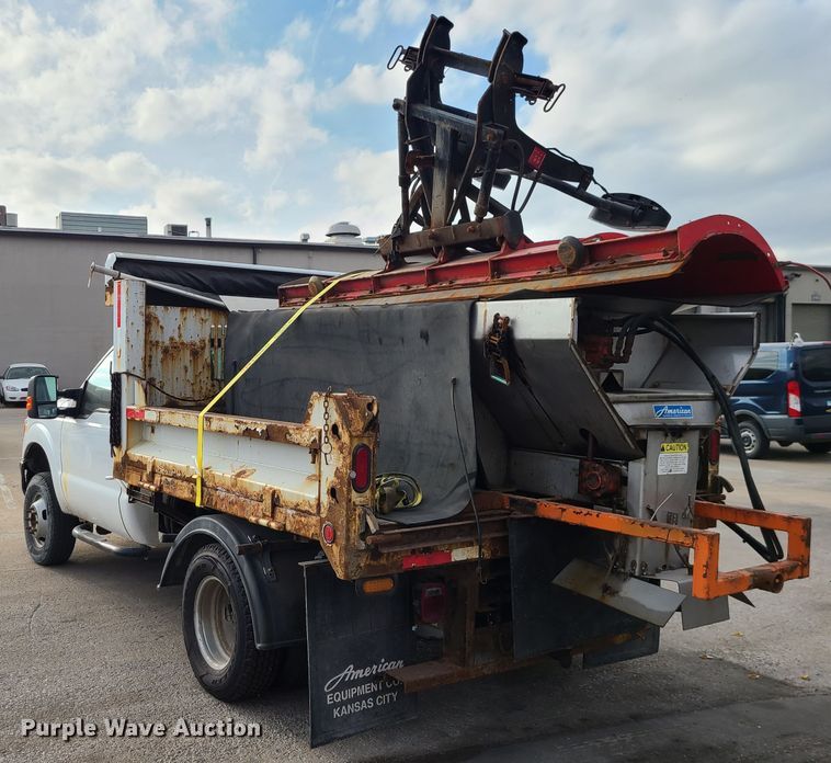 image for item DN2587 2011 Ford F350 Super Duty  dump bed pickup truck