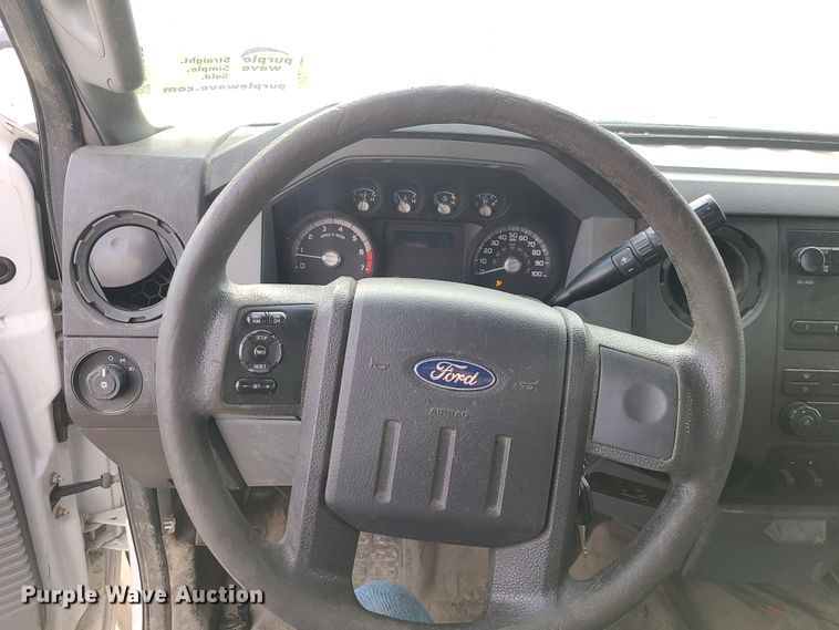 image for item DN2587 2011 Ford F350 Super Duty  dump bed pickup truck