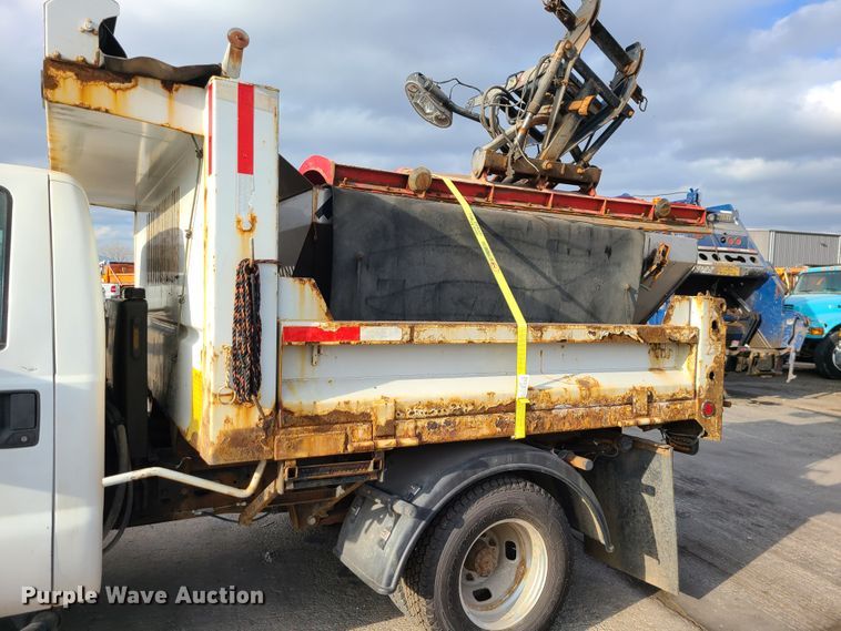 image for item DN2587 2011 Ford F350 Super Duty  dump bed pickup truck