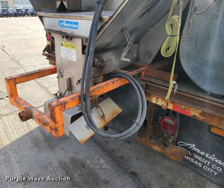 image for item DN2587 2011 Ford F350 Super Duty  dump bed pickup truck