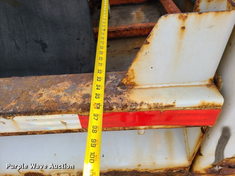 image for item DN2587 2011 Ford F350 Super Duty  dump bed pickup truck