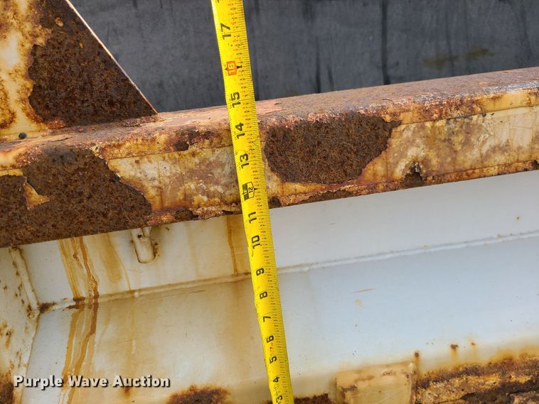 image for item DN2587 2011 Ford F350 Super Duty  dump bed pickup truck