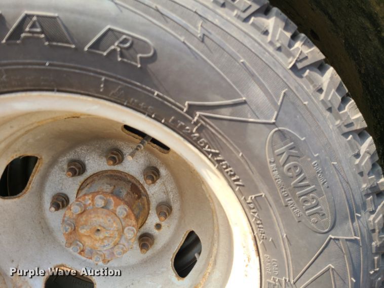 image for item DN2587 2011 Ford F350 Super Duty  dump bed pickup truck