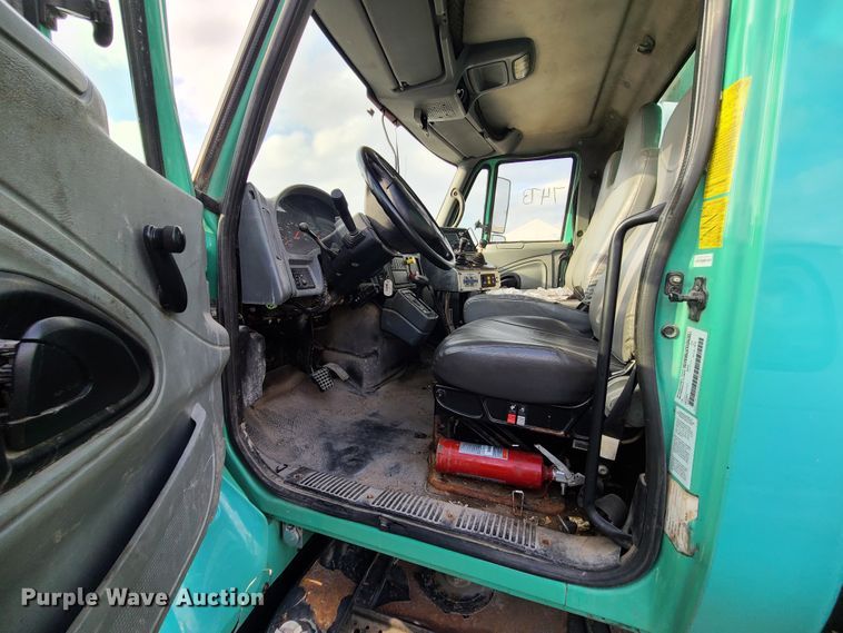 image for item DN2588 2007 International 7400  dump truck