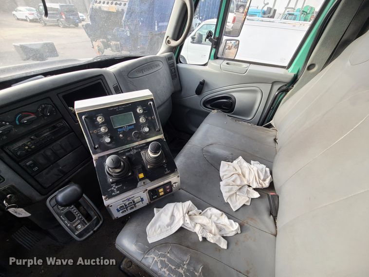 image for item DN2588 2007 International 7400  dump truck