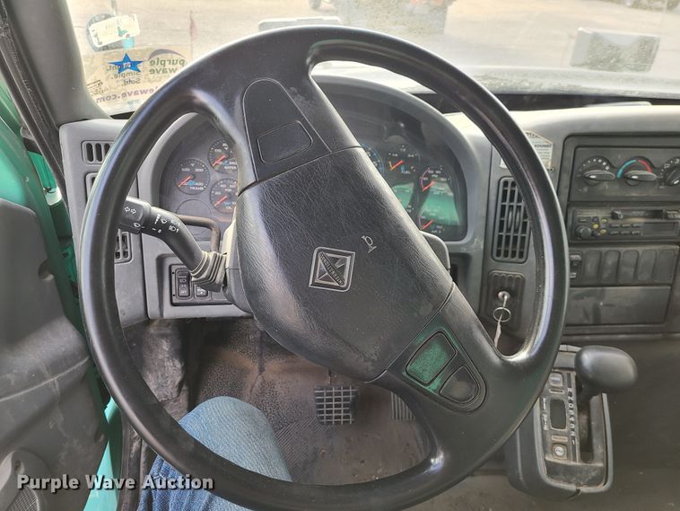 image for item DN2588 2007 International 7400  dump truck