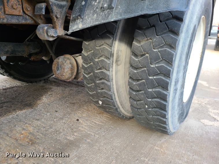 image for item DN2588 2007 International 7400  dump truck