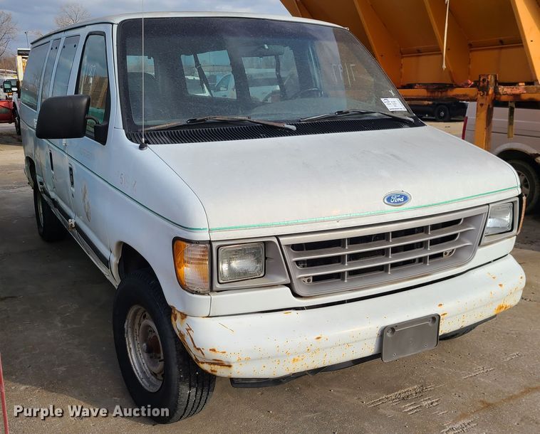 image for item DN2589 1995 Ford Club Wagon  van
