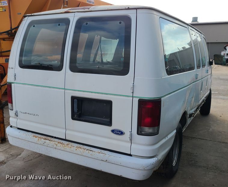 image for item DN2589 1995 Ford Club Wagon  van