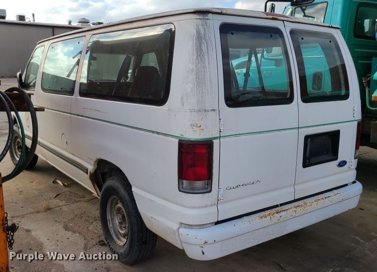 image for item DN2589 1995 Ford Club Wagon  van