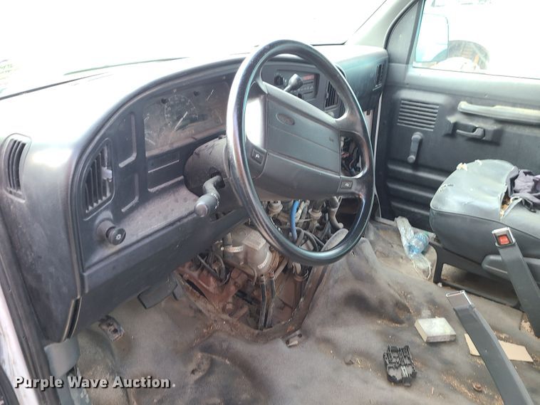 image for item DN2589 1995 Ford Club Wagon  van