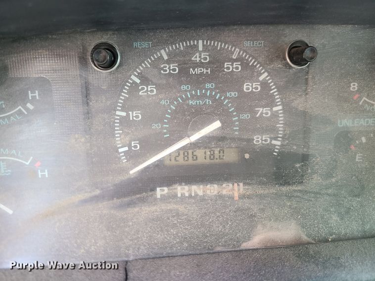 image for item DN2589 1995 Ford Club Wagon  van