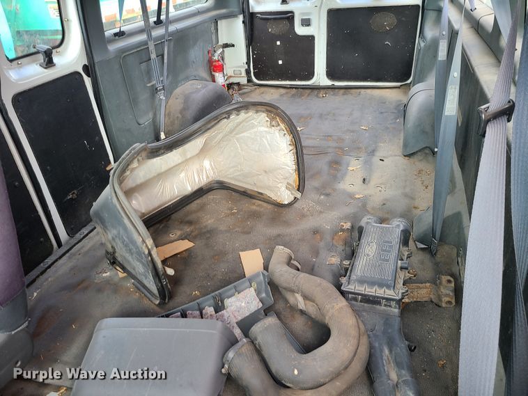 image for item DN2589 1995 Ford Club Wagon  van