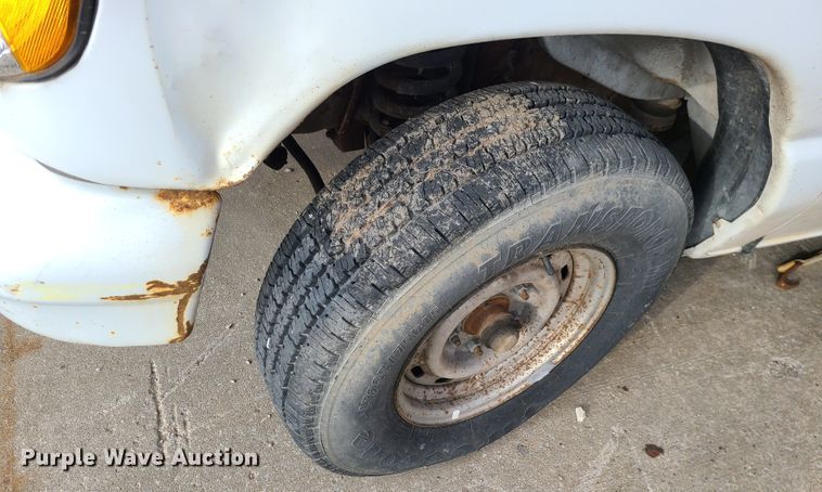 image for item DN2589 1995 Ford Club Wagon  van