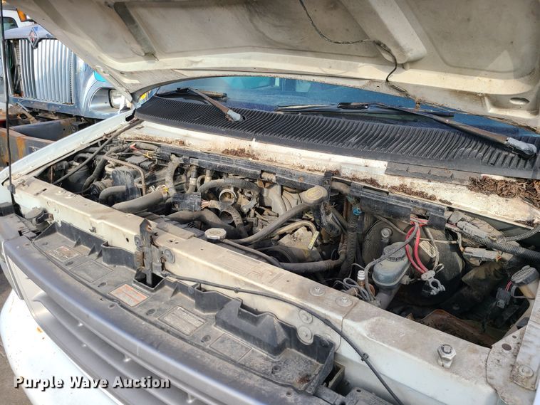 image for item DN2589 1995 Ford Club Wagon  van