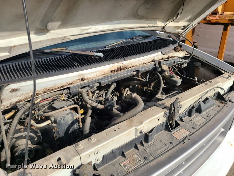 image for item DN2589 1995 Ford Club Wagon  van