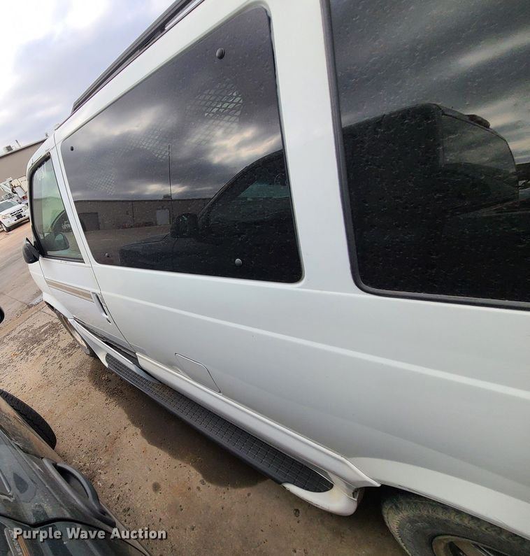 image for item DN2590 2002 Chevrolet Astro  van