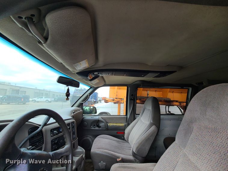 image for item DN2590 2002 Chevrolet Astro  van