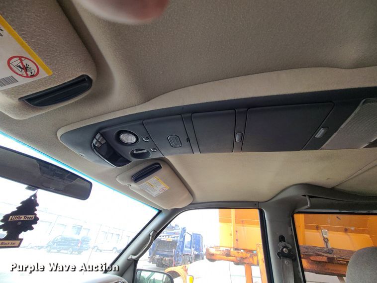 image for item DN2590 2002 Chevrolet Astro  van