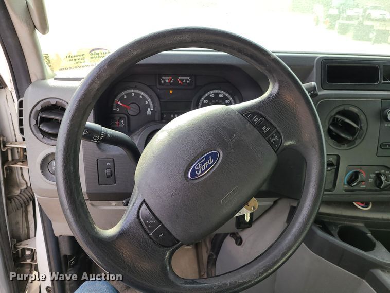 image for item DN2591 2012 Ford E350 Super Duty  van