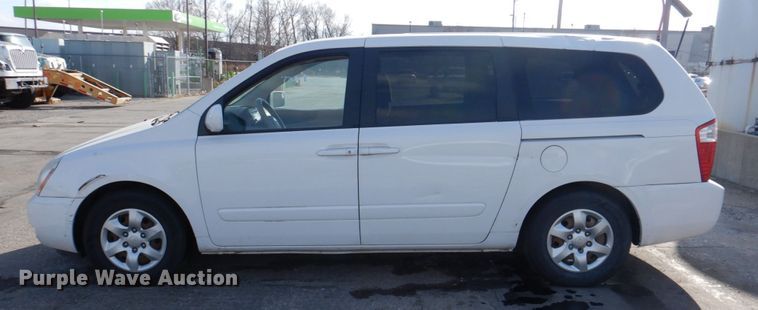 image for item DN2595 2006 Kia Sedona  van