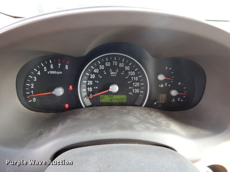 image for item DN2595 2006 Kia Sedona  van