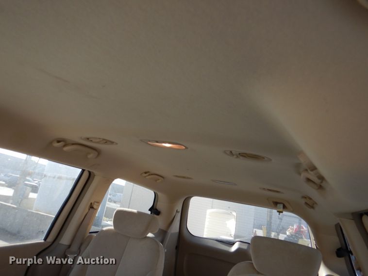 image for item DN2595 2006 Kia Sedona  van