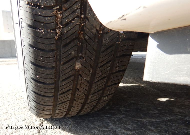 image for item DN2595 2006 Kia Sedona  van