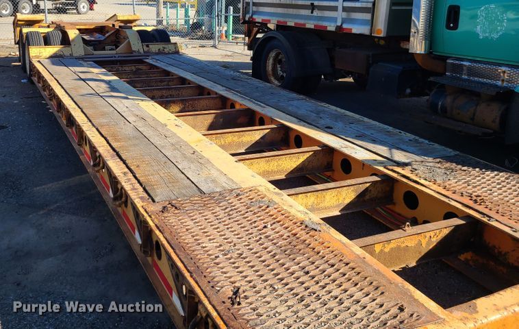 image for item DN2596 2000 Fontaine TB35NGB  lowboy equipment trailer