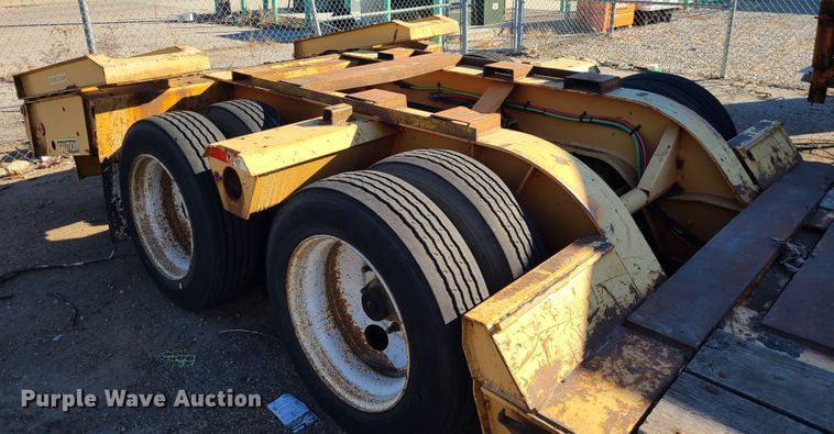 image for item DN2596 2000 Fontaine TB35NGB  lowboy equipment trailer