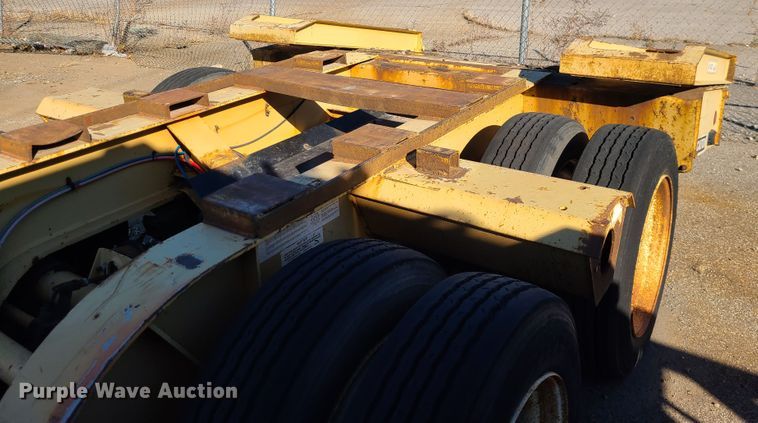 image for item DN2596 2000 Fontaine TB35NGB  lowboy equipment trailer