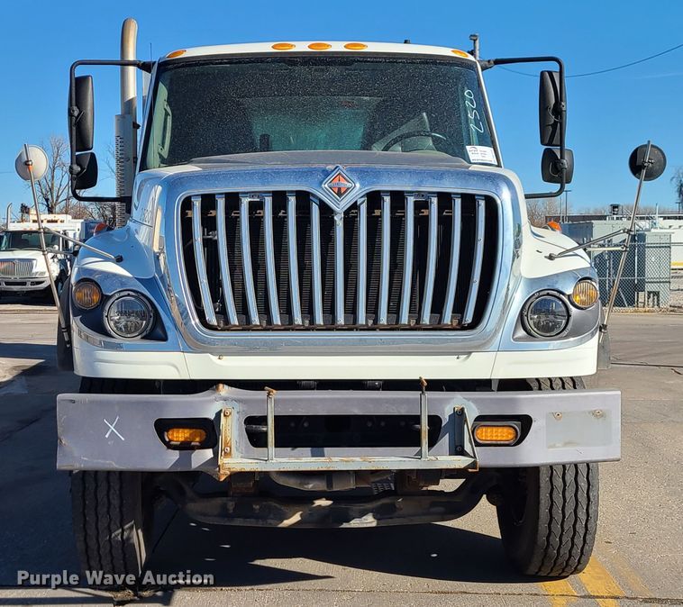 image for item DN2597 2012 International WorkStar 7500  crane truck