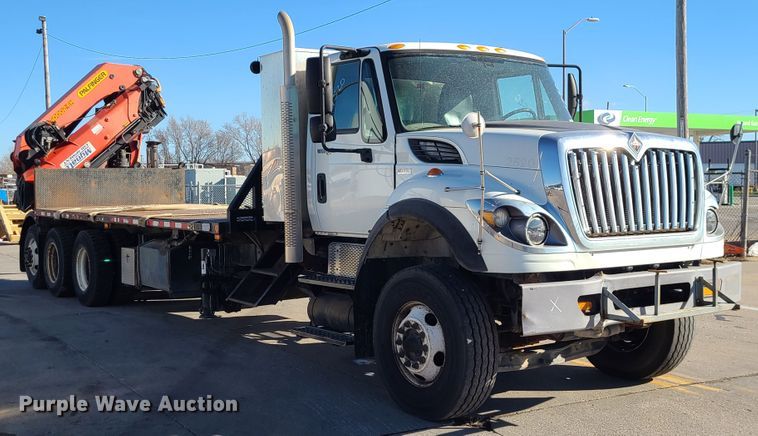 image for item DN2597 2012 International WorkStar 7500  crane truck