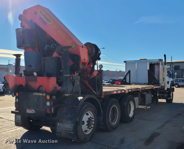 image for item DN2597 2012 International WorkStar 7500  crane truck