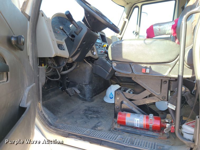 image for item DN2597 2012 International WorkStar 7500  crane truck