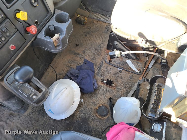 image for item DN2597 2012 International WorkStar 7500  crane truck