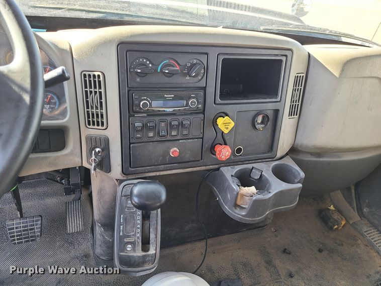 image for item DN2597 2012 International WorkStar 7500  crane truck