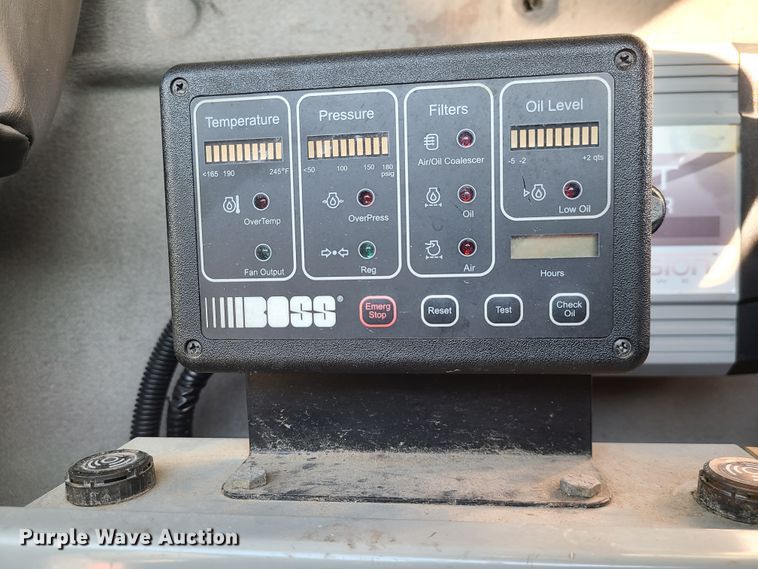 image for item DN2597 2012 International WorkStar 7500  crane truck