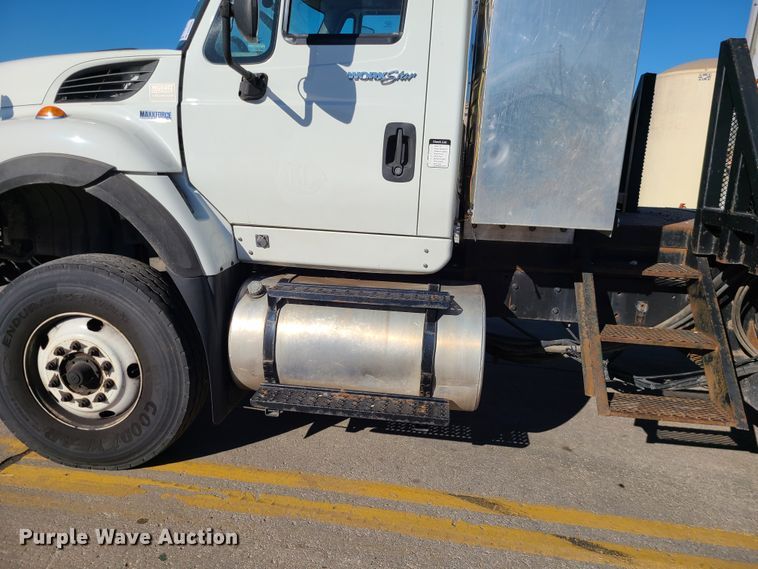 image for item DN2597 2012 International WorkStar 7500  crane truck