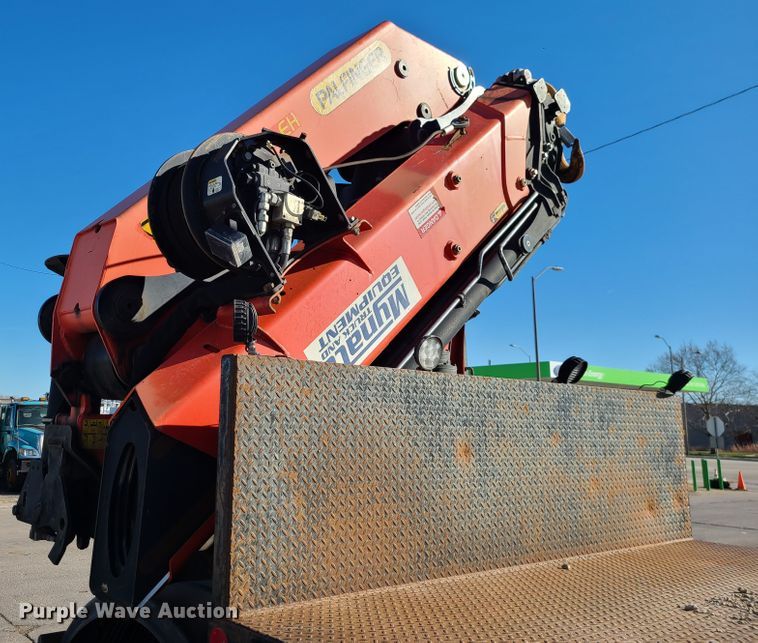 image for item DN2597 2012 International WorkStar 7500  crane truck