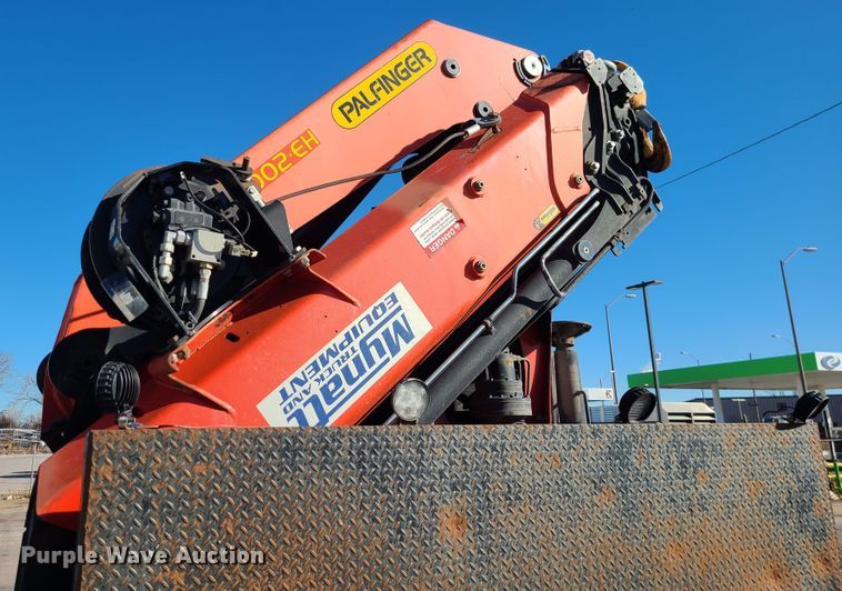 image for item DN2597 2012 International WorkStar 7500  crane truck