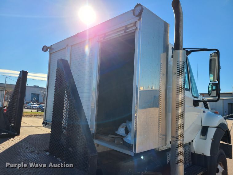 image for item DN2597 2012 International WorkStar 7500  crane truck