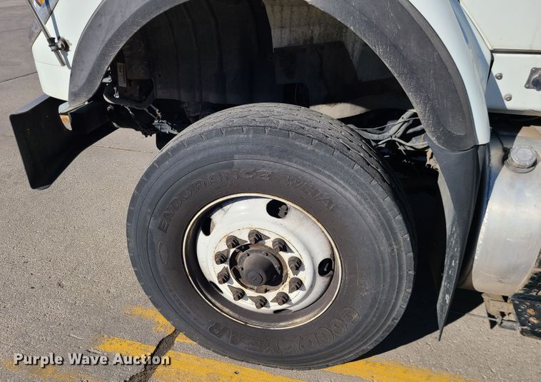 image for item DN2597 2012 International WorkStar 7500  crane truck