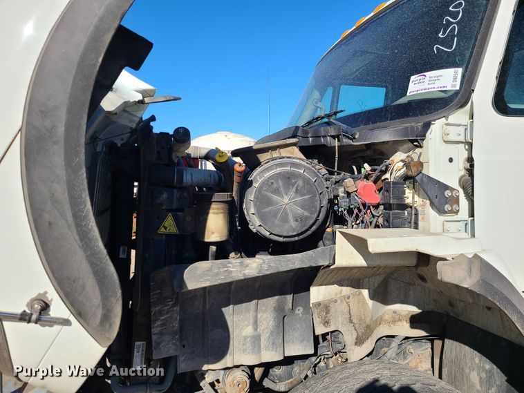 image for item DN2597 2012 International WorkStar 7500  crane truck