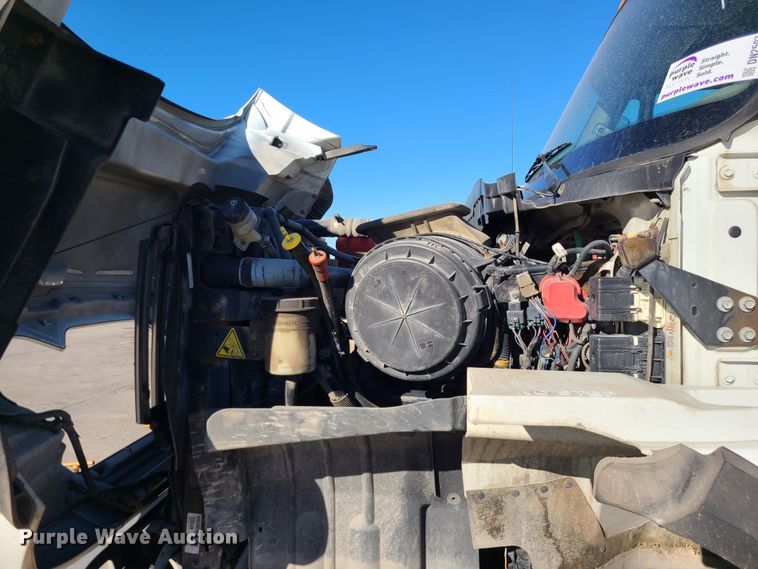 image for item DN2597 2012 International WorkStar 7500  crane truck