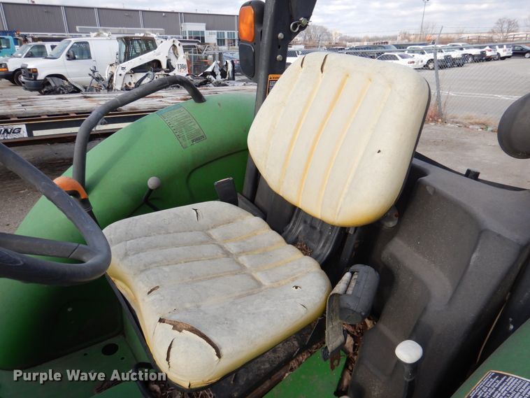 image for item DN2598 2006 John Deere 5325  MFWD tractor
