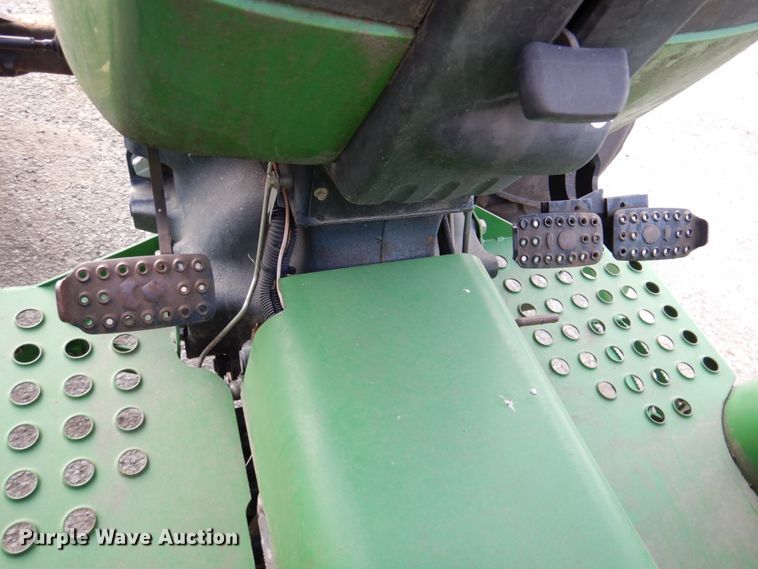 image for item DN2598 2006 John Deere 5325  MFWD tractor